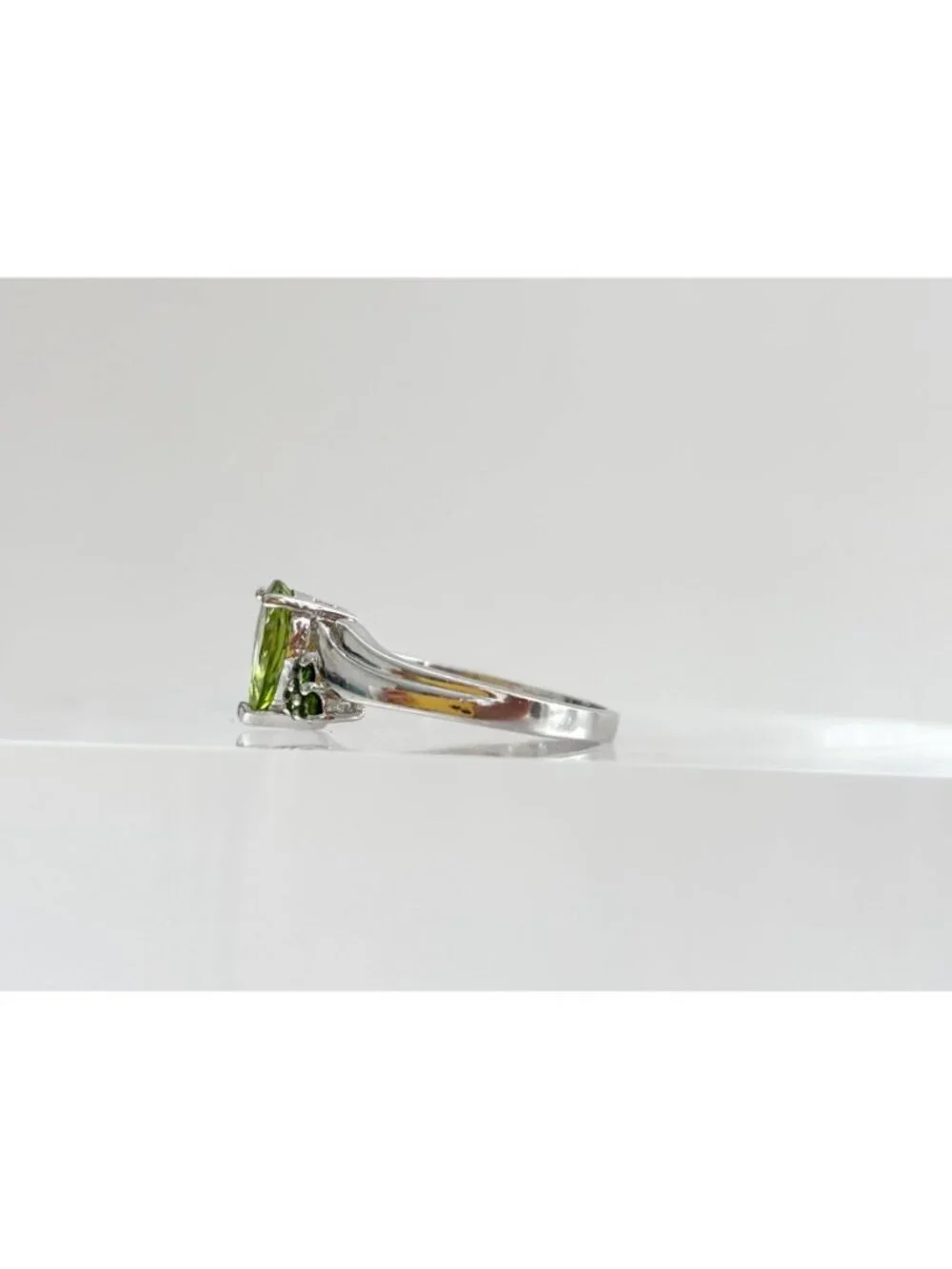 Thai Made Pear Cut Multi Stone Peridot Sterling Silver 925 Vintage Ring sz 7.75